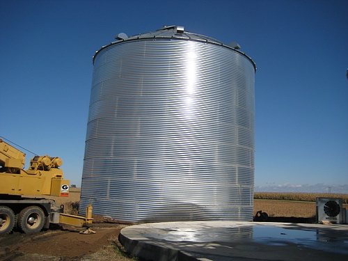 Viewing a thread - Whats the best way to move this grain bin??