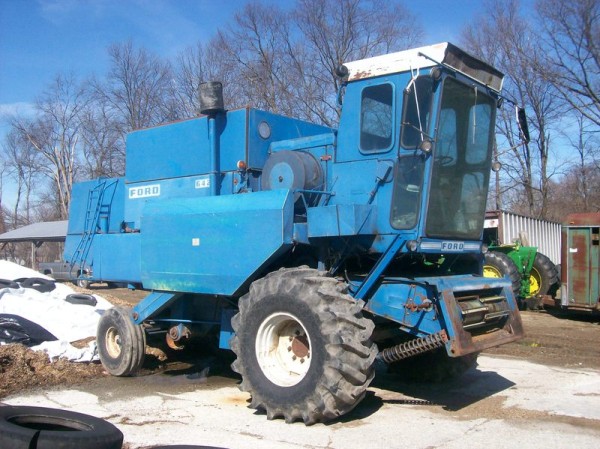 Ford 620 combine #2